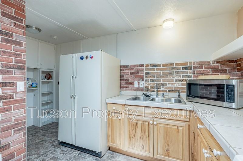 16301 N Avenida Del Canada - Photo 5 of 26