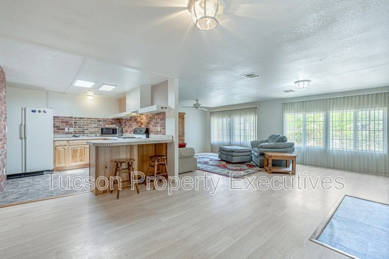 16301 N Avenida Del Canada - Photo 7 of 26