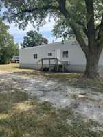 featured image of 627 W 8th St