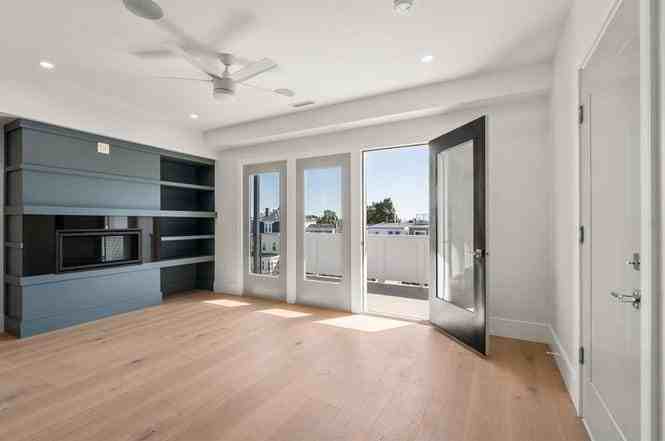 527 East 7th Street #5 - Photo 2 of 13