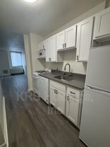 311 W Franklin St #1003 - Photo 1 of 1