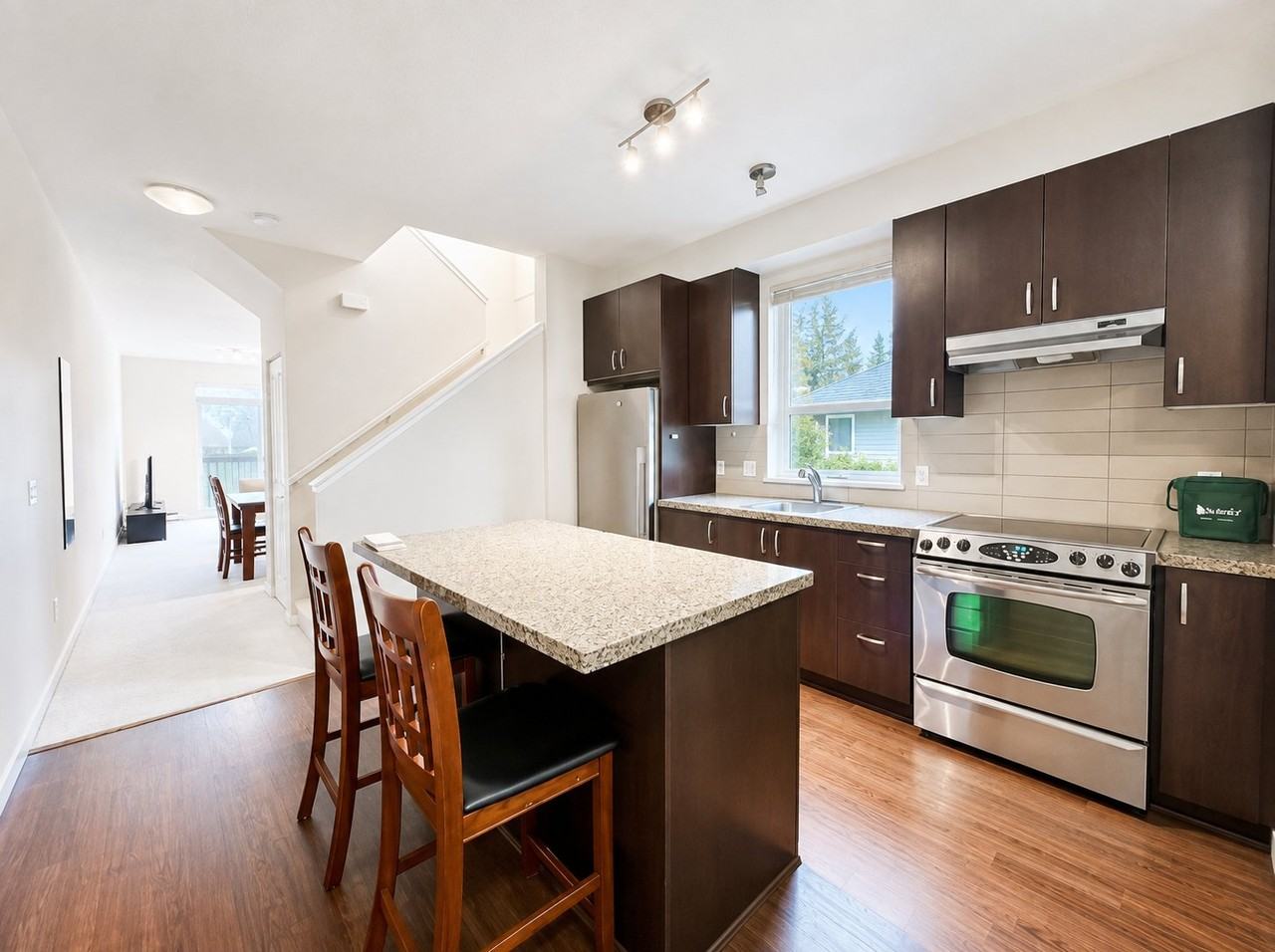 2729 158 Street #103 - Photo 7 of 11
