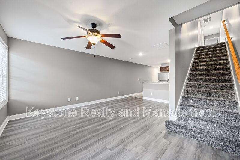 1716 Manning Dr #1 - Photo 3 of 18