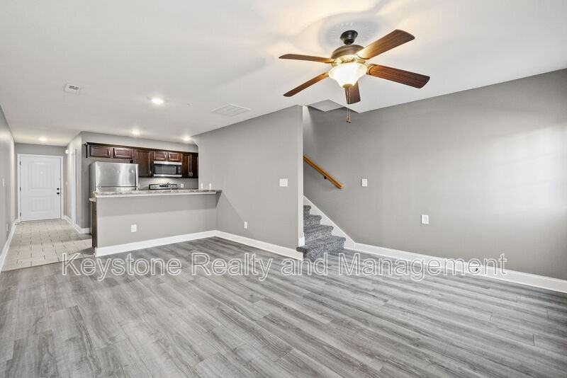 1716 Manning Dr #1 - Photo 5 of 18