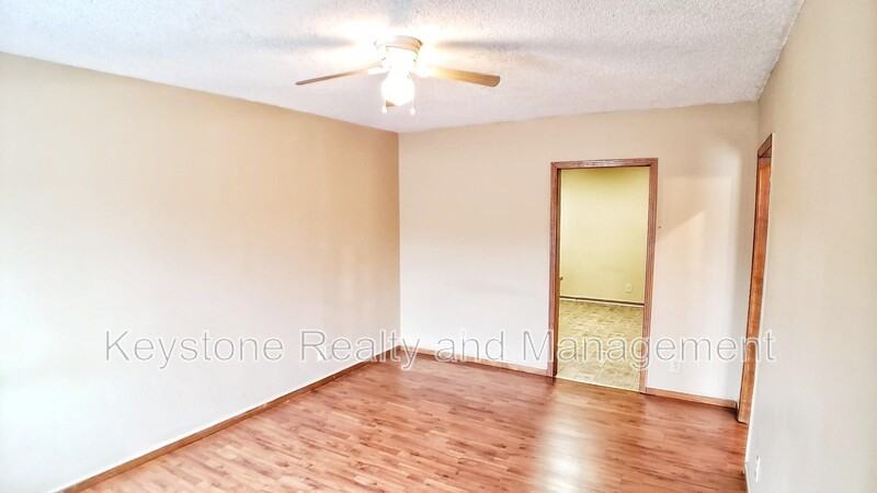 706 Peachers Dr #E - Photo 5 of 15