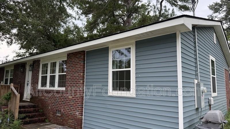 212 Ellen St - Photo 2 of 20
