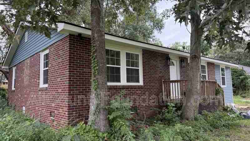 212 Ellen St - Photo 5 of 20