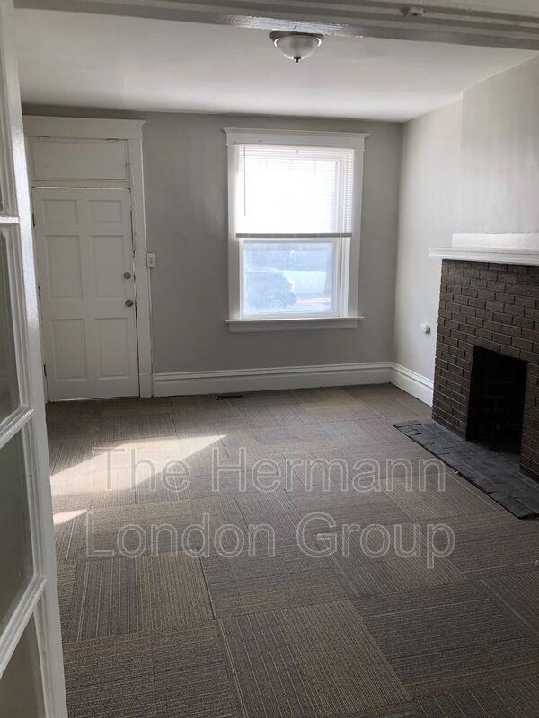 4245 Iowa Ave #4247-1stFL - Photo 5 of 10