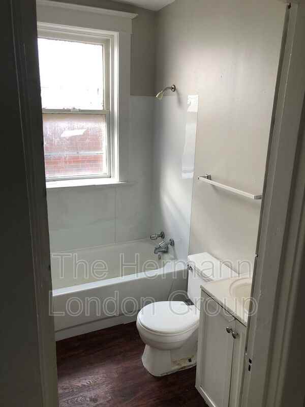 4245 Iowa Ave #4247-1stFL - Photo 7 of 10
