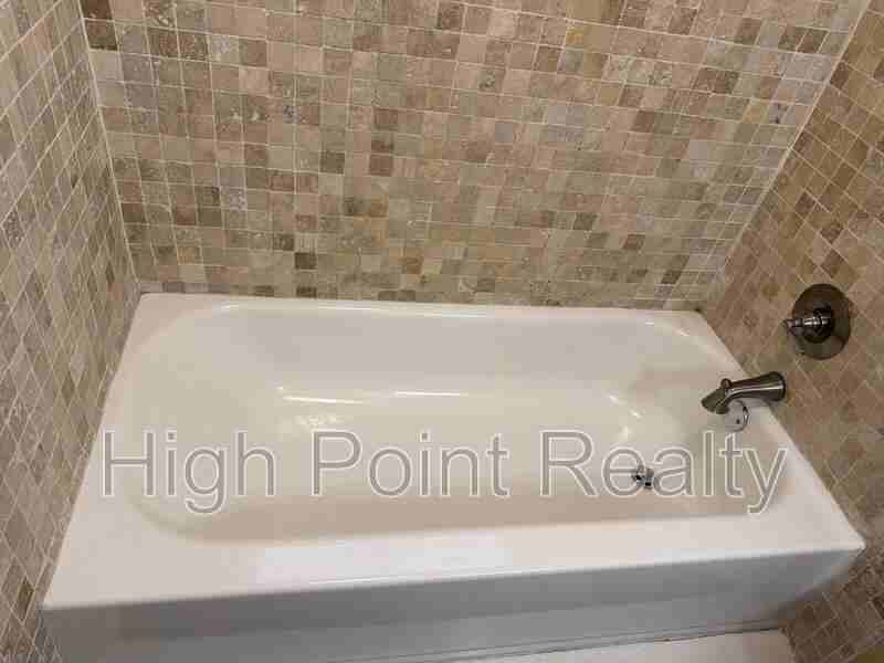 659 1st St Se - Photo 2 of 9