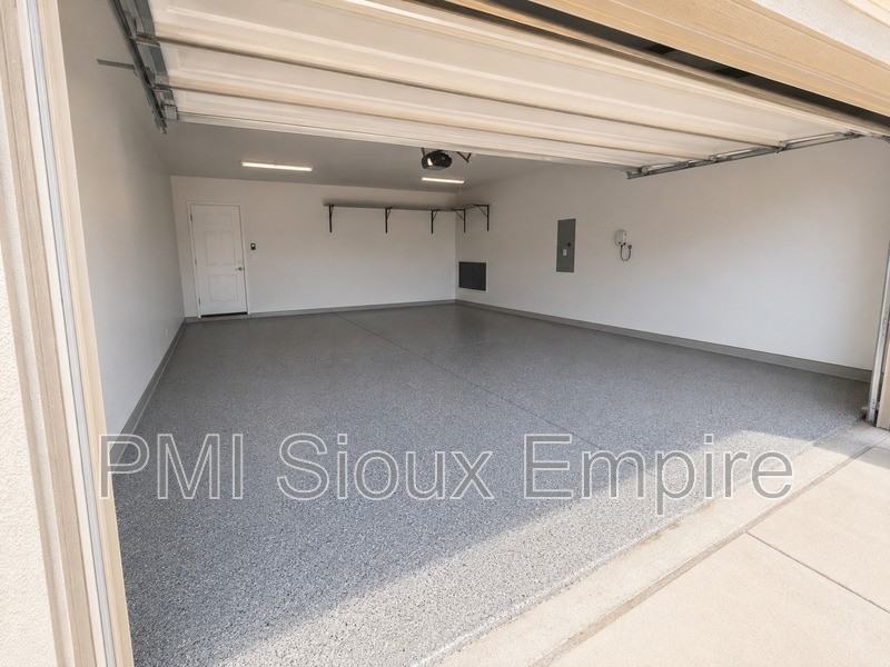 9600 W Broek Dr - Photo 4 of 27