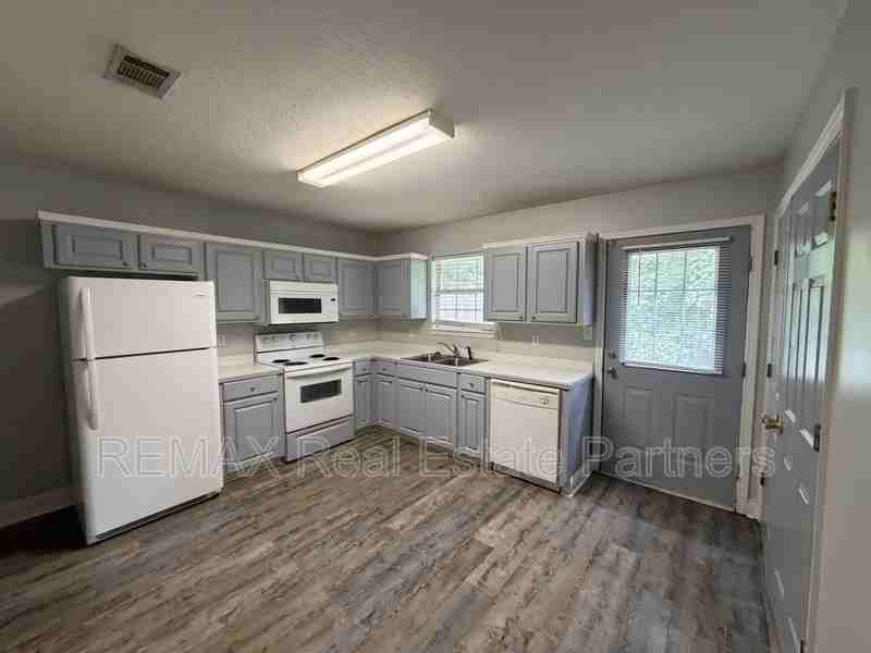 914F Wpa Rd - Photo 6 of 13