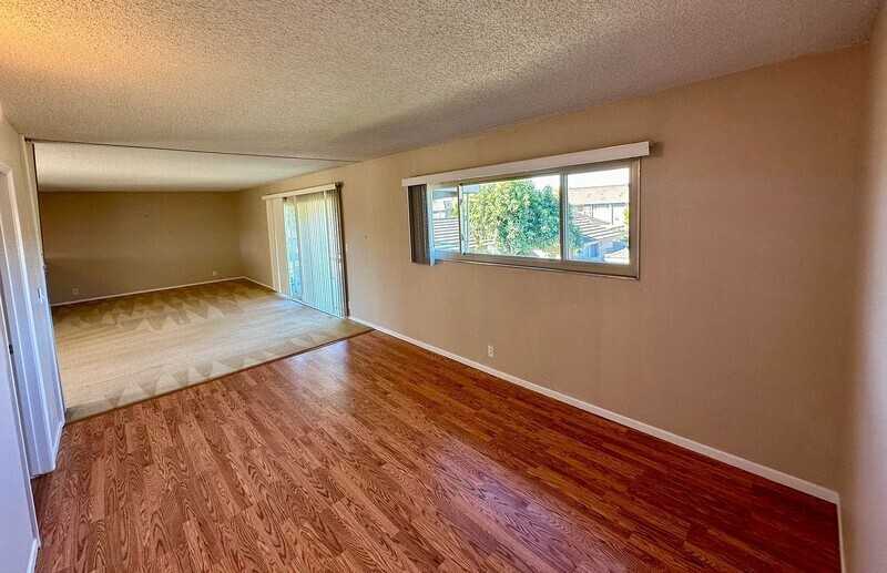 305 Moreton Bay Ln #6 - Photo 6 of 12