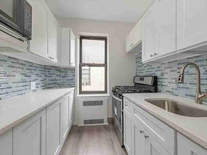 77 35th Ave #6M - Photo 2 of 17