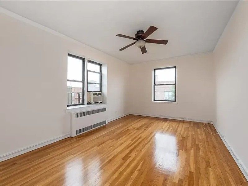77 35th Ave #6M - Photo 5 of 17