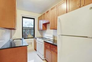 featured image of 62-64 Saunders St #L33