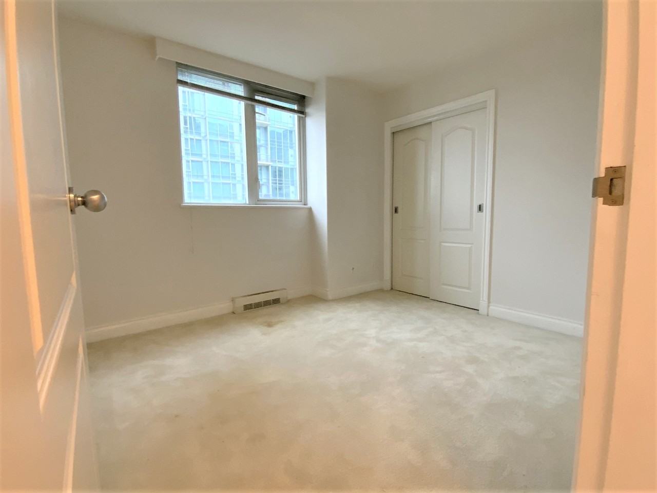 535 Nicola Street - Photo 6 of 12