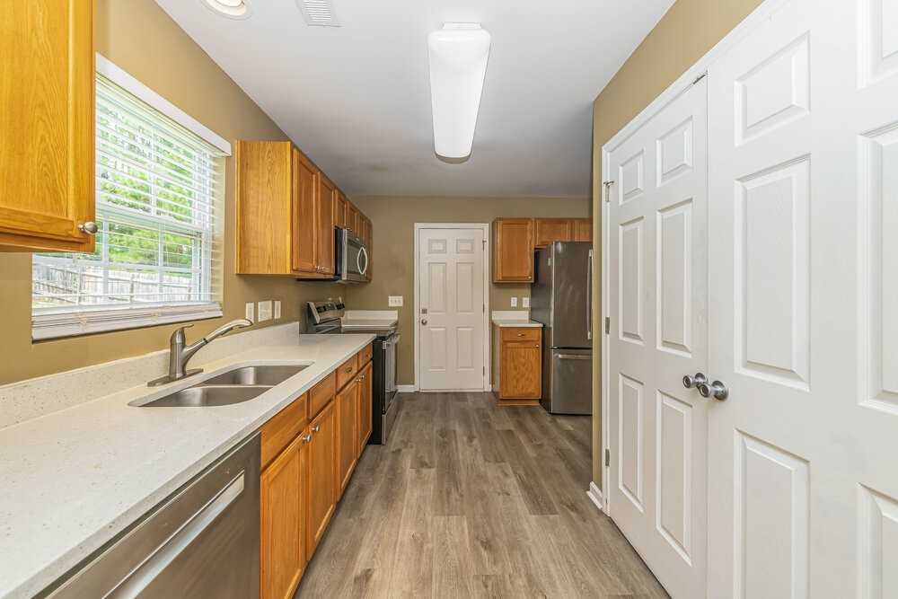 3408 Mogollon Ct - Photo 5 of 17