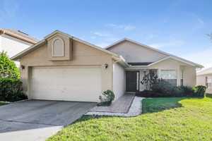featured image of 977 Eagles Forrest Dr