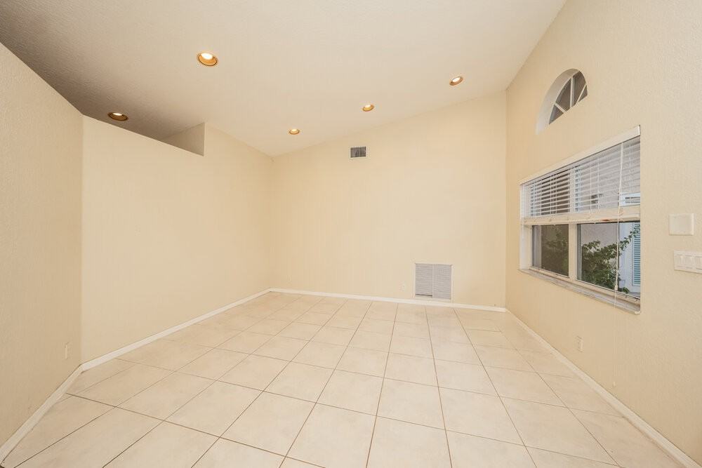 11034 Harbour Springs Cir - Photo 5 of 16