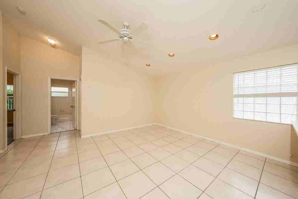 11034 Harbour Springs Cir - Photo 7 of 16