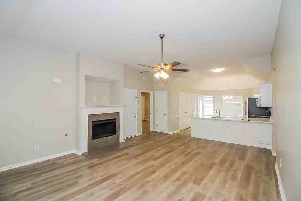 160 Garden View Dr - Photo 6 of 16