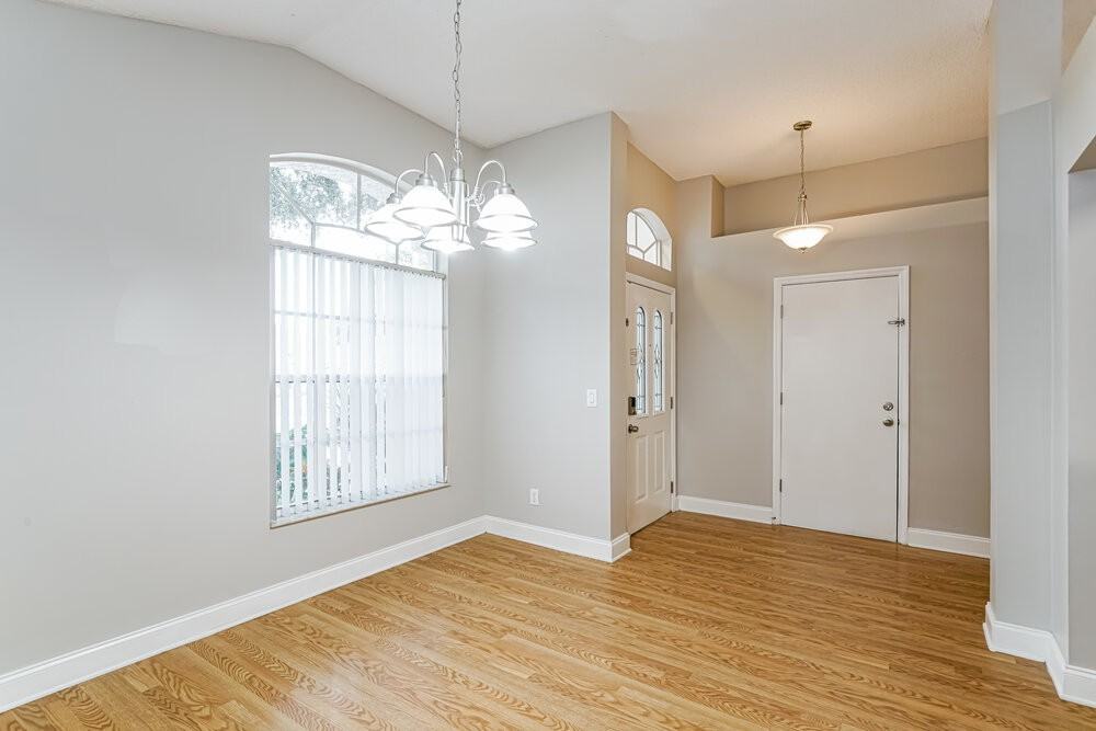 7716 Marbella Creek Ave - Photo 6 of 18