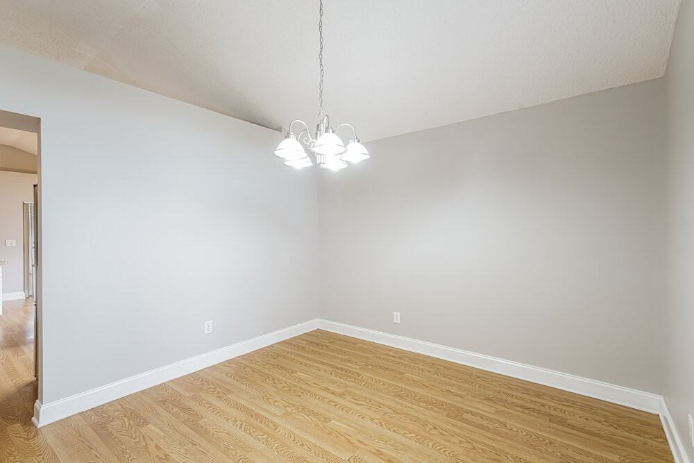 7716 Marbella Creek Ave - Photo 7 of 18