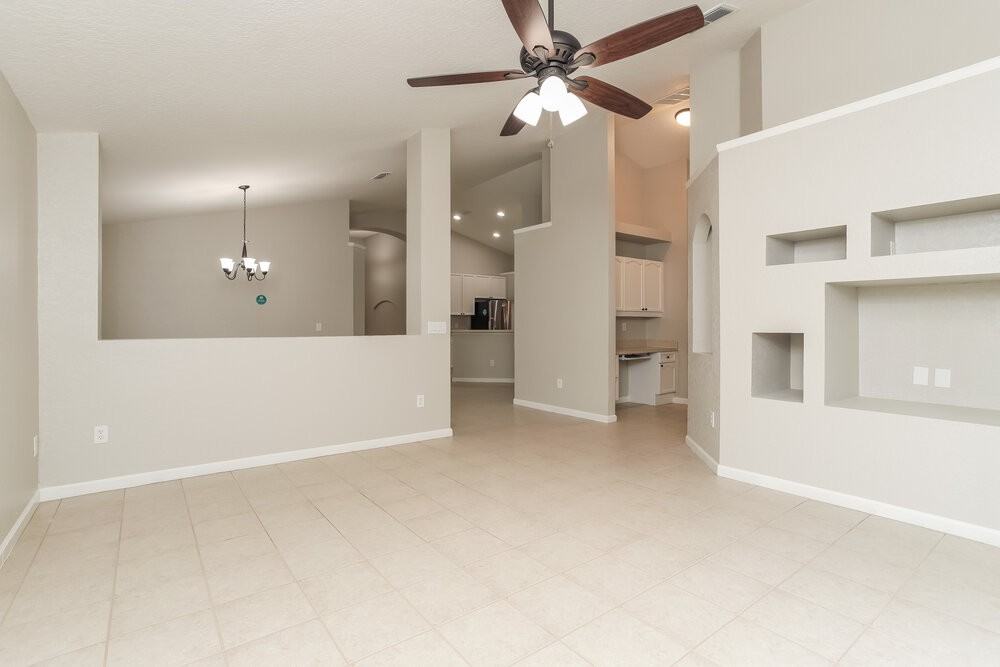 2982 White Cedar Cir - Photo 3 of 16