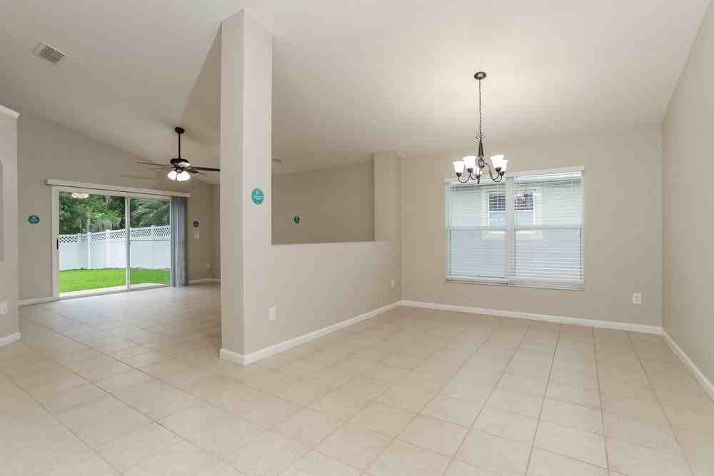 2982 White Cedar Cir - Photo 5 of 16