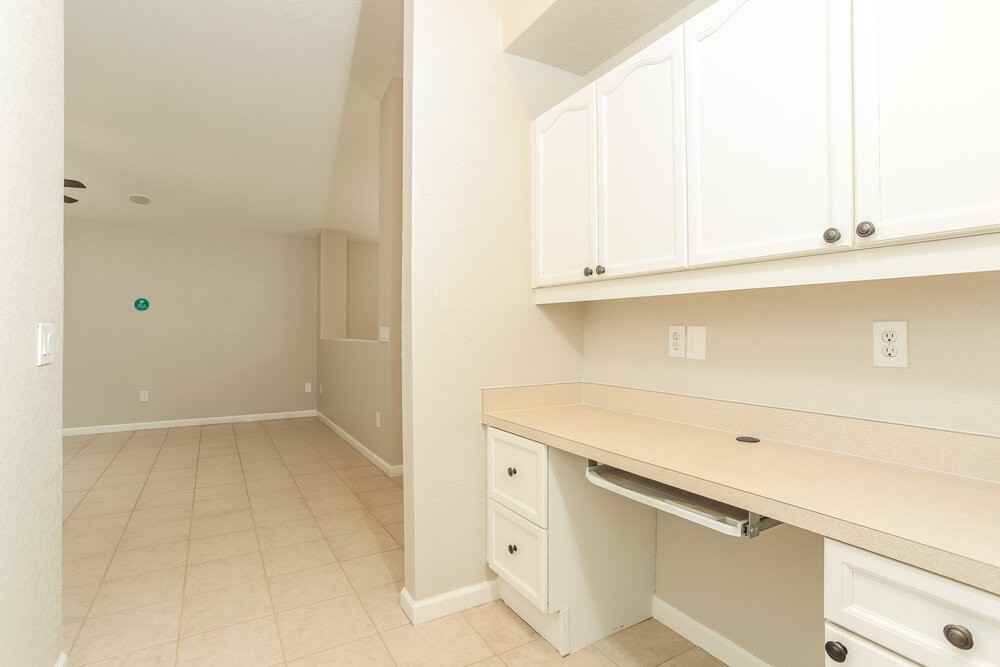 2982 White Cedar Cir - Photo 6 of 16