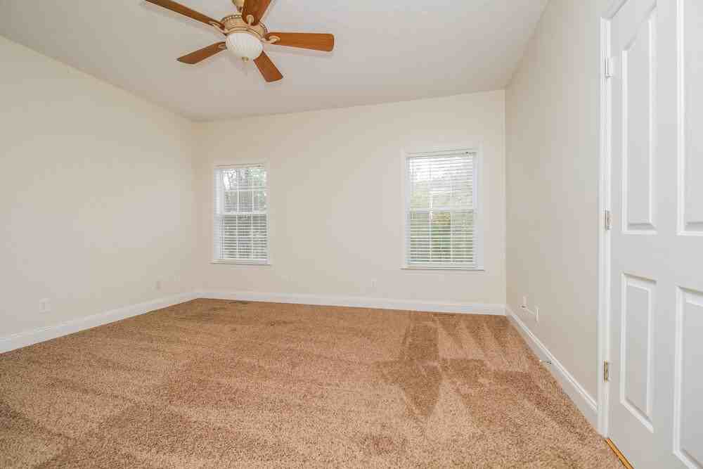 3011 Overhill Ct - Photo 6 of 18
