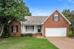 featured image of 2838 Candlewicke Dr