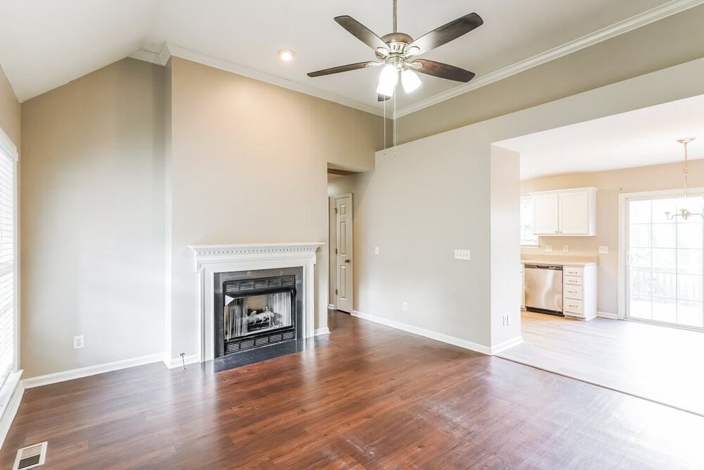2838 Candlewicke Dr - Photo 4 of 17