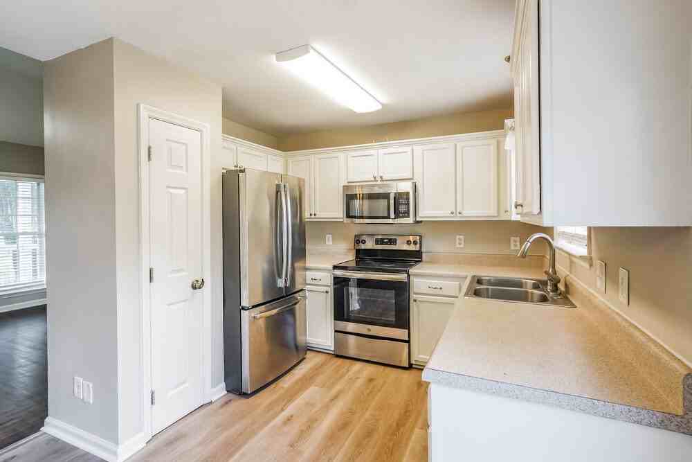 2838 Candlewicke Dr - Photo 7 of 17