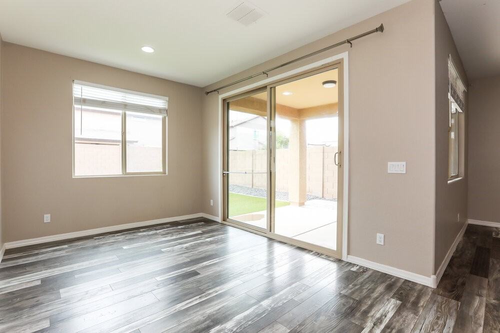 4411 W Kirkland Ave - Photo 5 of 16