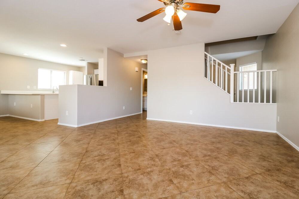 21790 W Ashleigh Marie Dr - Photo 5 of 17