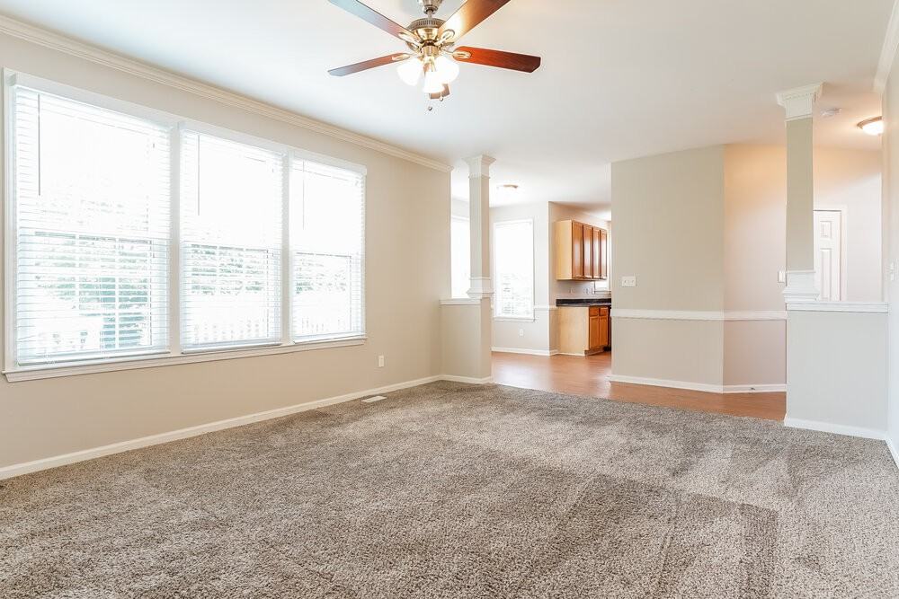 5105 Spoolin Ct - Photo 5 of 17