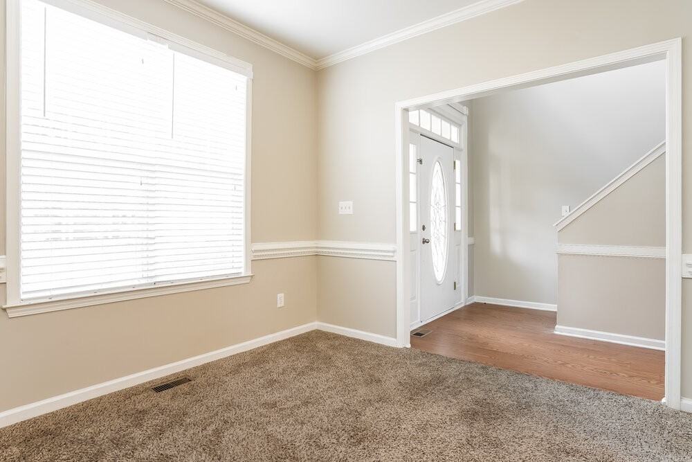 5105 Spoolin Ct - Photo 6 of 17