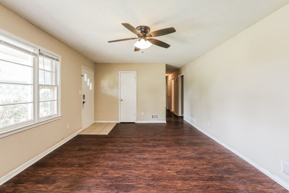 4036 N Bent Pine Ct - Photo 4 of 16