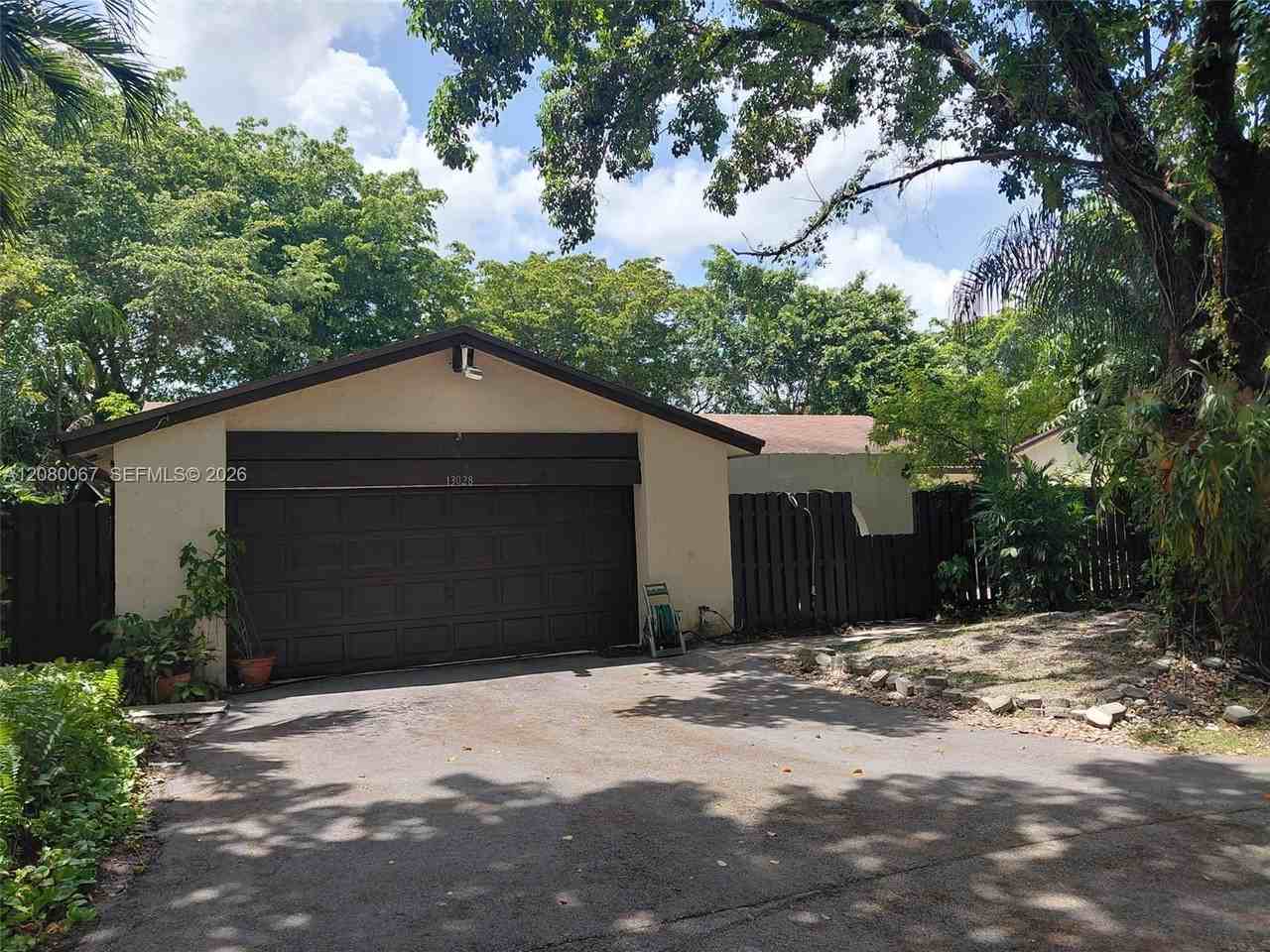 13028 Sw 108th St - Photo 2 of 18