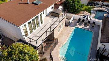 featured image of 523 E Fairmount Rd