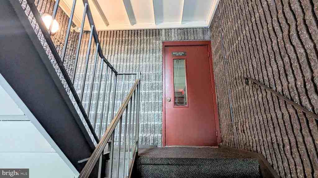 125 Leedom Way - Photo 2 of 40