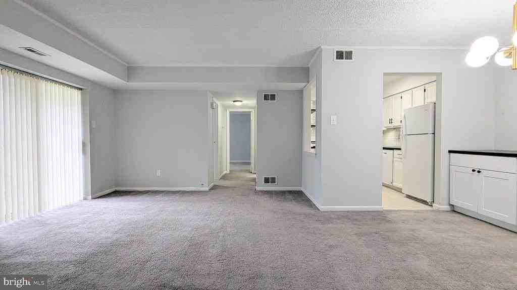 125 Leedom Way - Photo 5 of 40