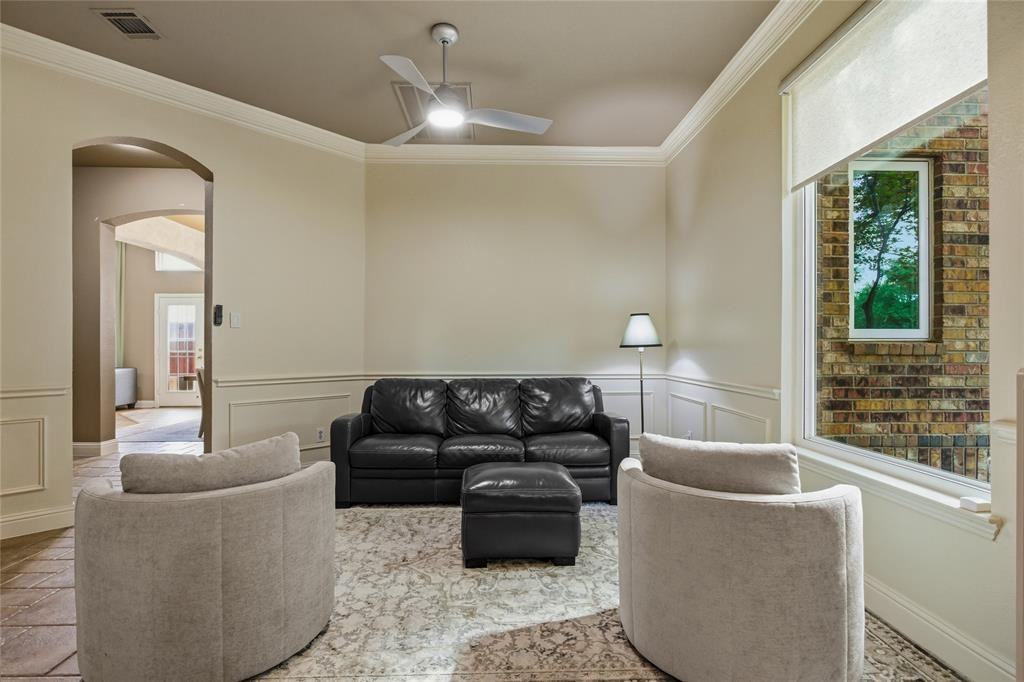 9024 Bottlebrush Ln - Photo 7 of 37