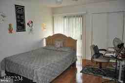 11 Woodhill St - Photo 4 of 8