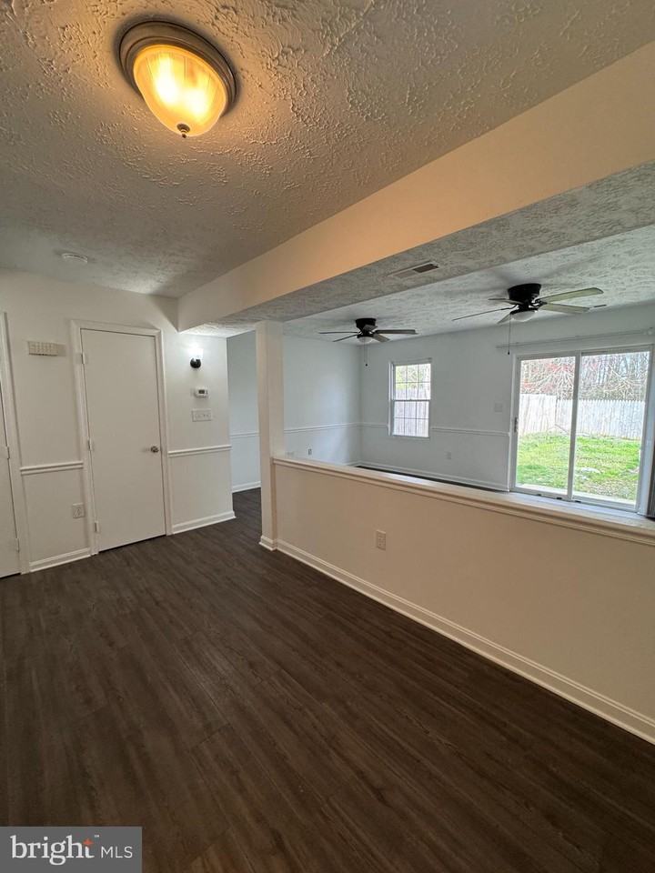 46363 Columbus Dr ##806 - Photo 7 of 7