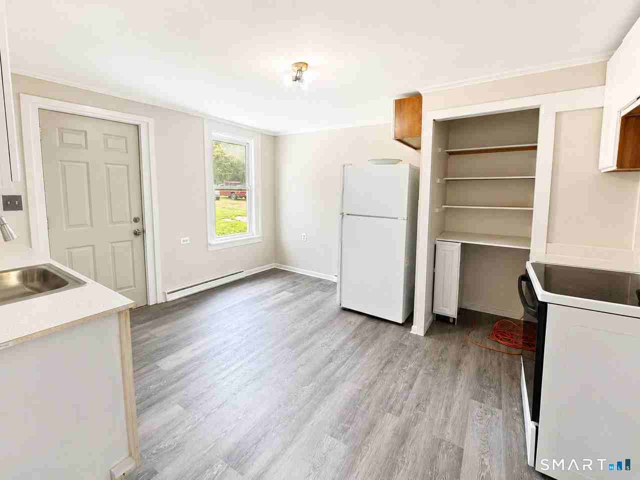 71 Freestone Ave - Photo 2 of 12
