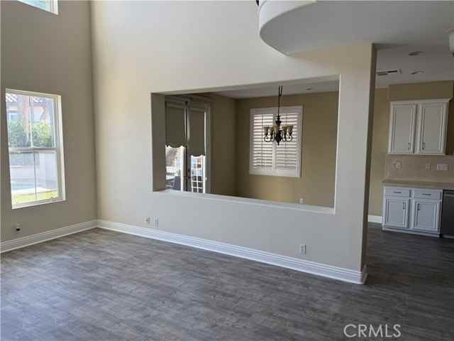 7582 E Villanueva Dr - Photo 4 of 36
