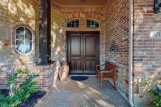 801 Timber Lake Cir - Photo 4 of 41